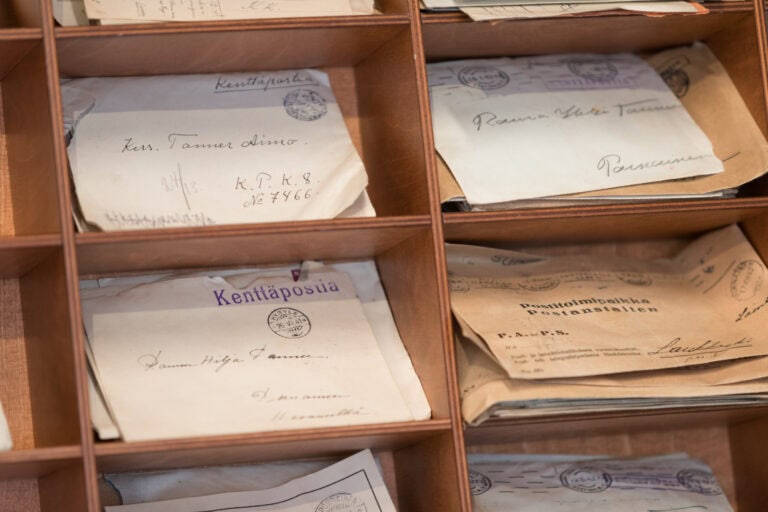 Mil-safarien sisämuseosta sodanaikaisista kirjeistä kuva Pornainen