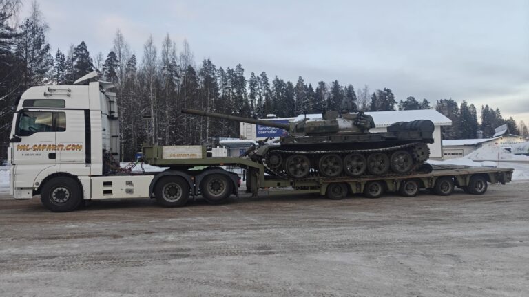 Mil-safareiden Man TGX T-55AMB2 Vaunun haku reissulla Mil-safarit Pornainen