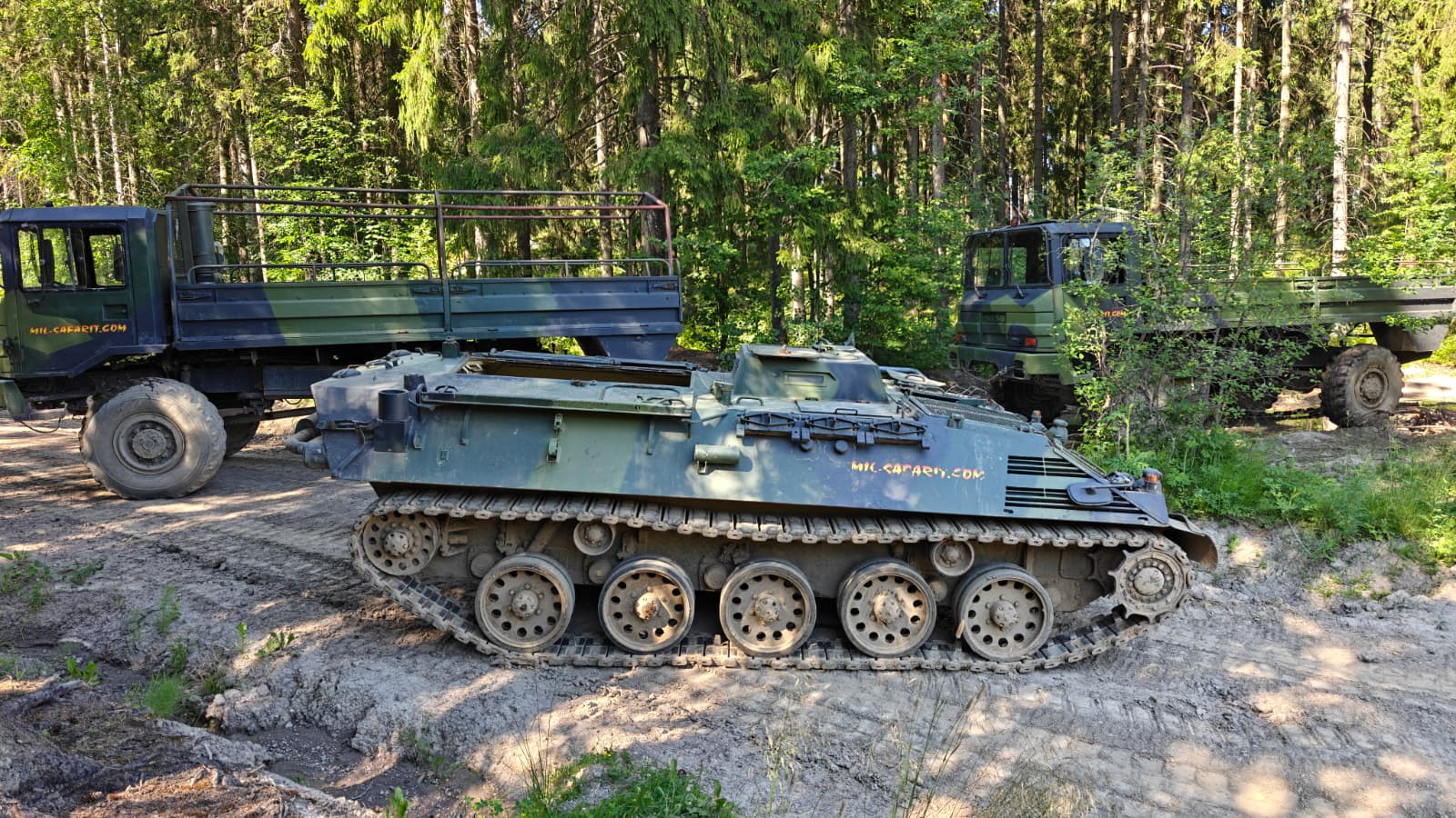 Saurer vaunulla ja Masi kuormaautoilla ajelua Mil-safarit Pornainen