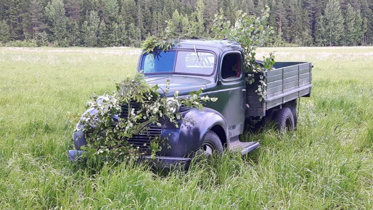 Dodge -39 kuorma-auto Tuntematon Sotilas elokuvan kuvauksissa Mil-safarit Pornainen
