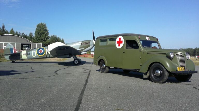 Mil-safareiden Volvo ambulanssi -41 elokuva kuvauksissa