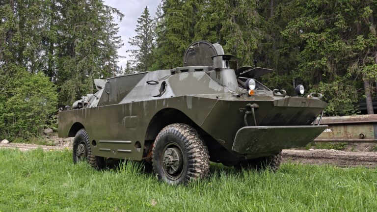 BRDM-2 ambifio ajoneuvolla ajelua Mil-safarit Pornainen